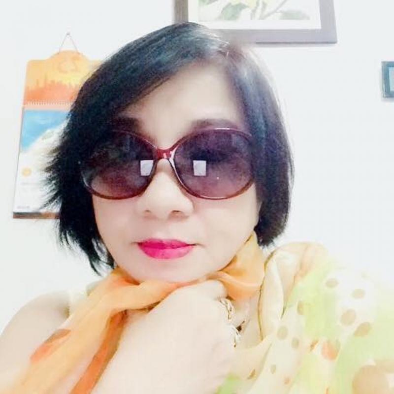 Ảnh chân dung nhà thơ Nga Vu