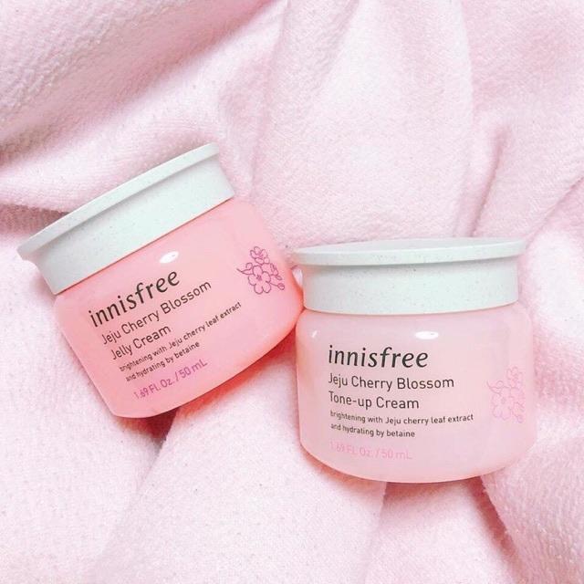 Innisfree Cherry Blossom Tone Up Cream