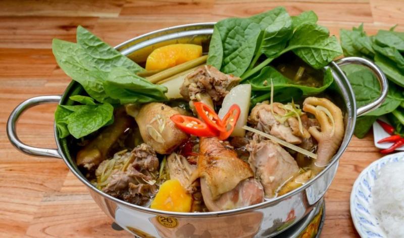 Lẩu Gà Hoa Chuối