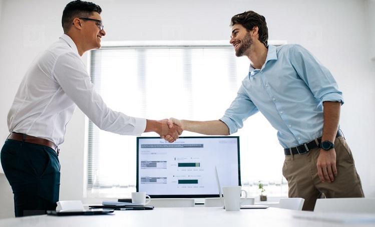 Người không coi thường mà luôn tôn trọng bạn