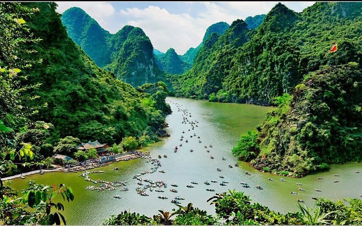Quần thể danh thắng Tràng An - Ninh Bình
