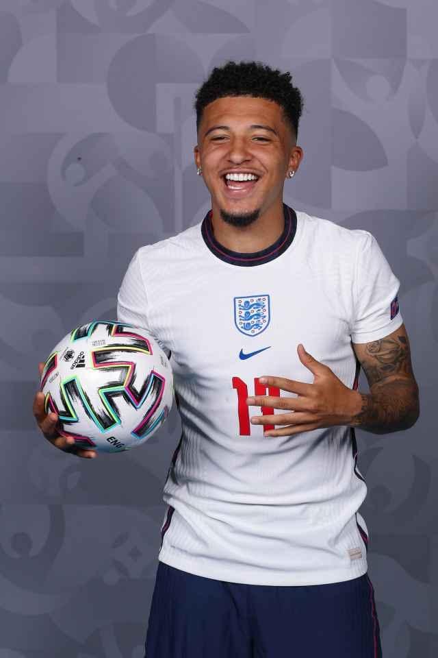 Tiền vệ Jadon Sancho, Anh