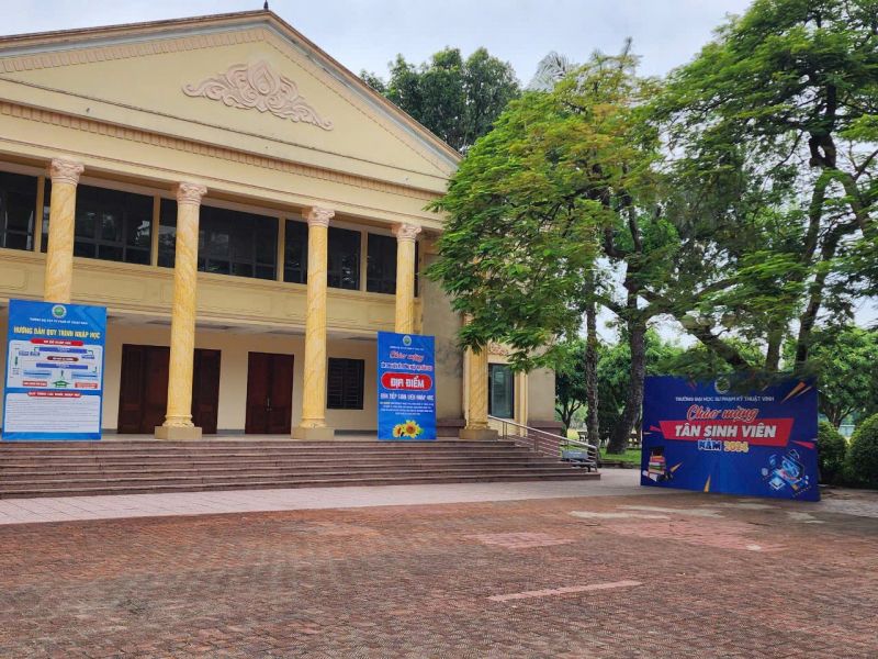 Trường Đại học Sư phạm Kỹ thuật Vinh