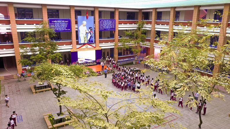 Dàn ý bài văn tả quang cảnh trường em trước buổi học
